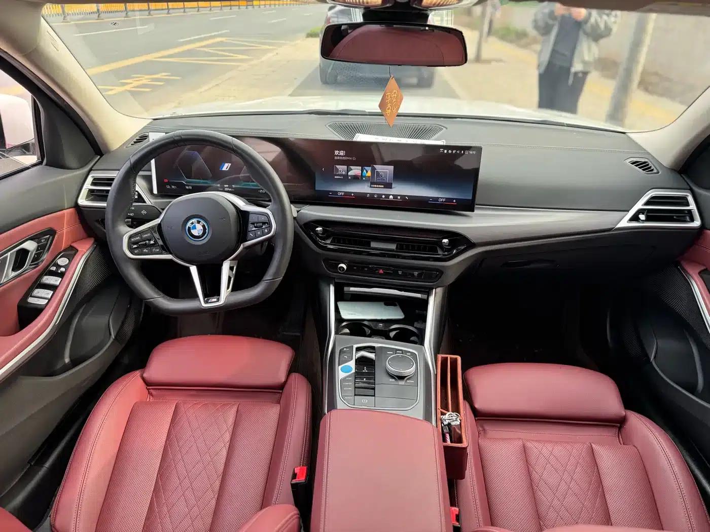 BMW i3 2025 eDrive 35 L — миниатюра 17
