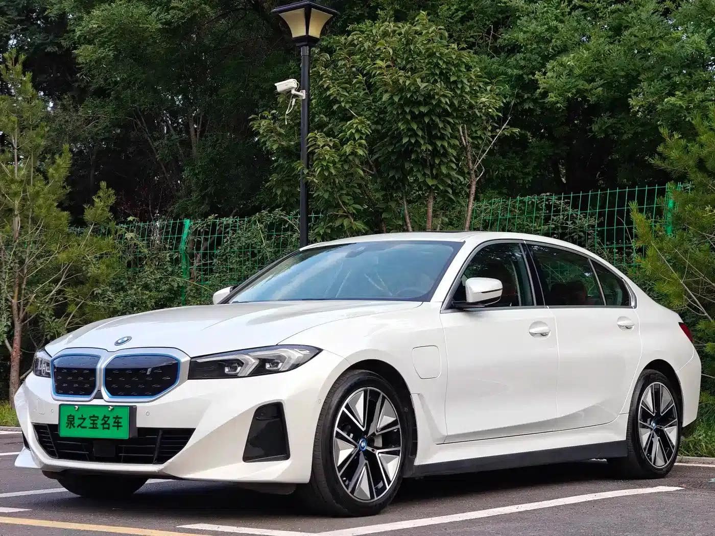 BMW i3 2022 eDrive 35L — миниатюра 1