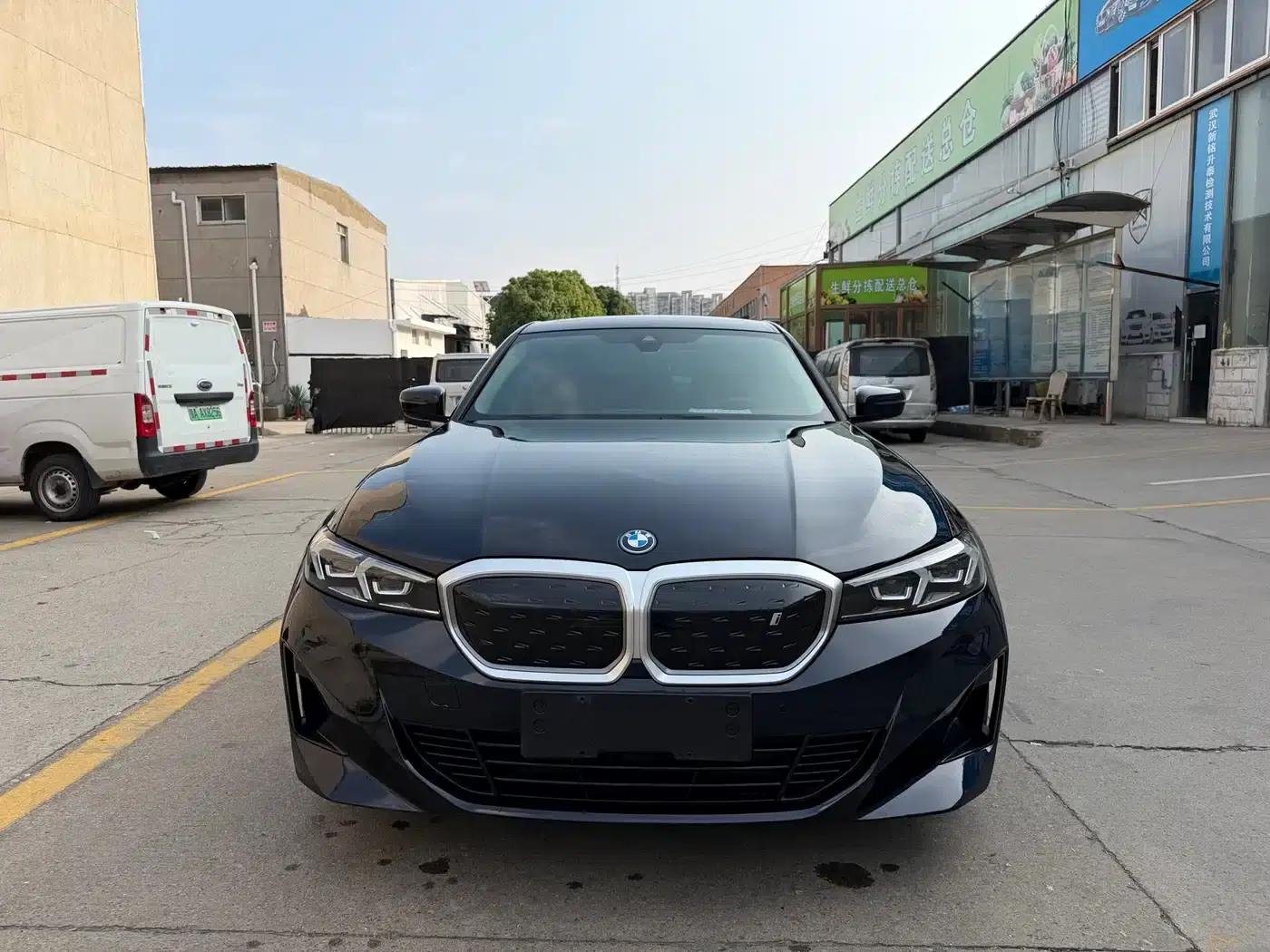 BMW i3 2024 eDrive 35L — миниатюра 2