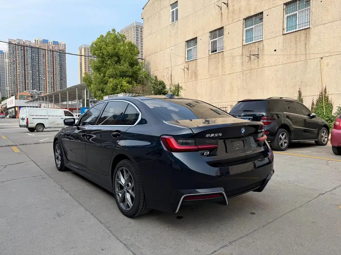 BMW i3 2024 eDrive 35L — миниатюра 13