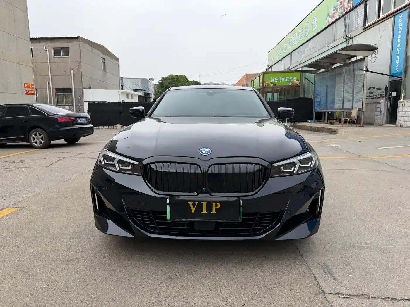 BMW i3 2025 eDrive 35 L — миниатюра 2