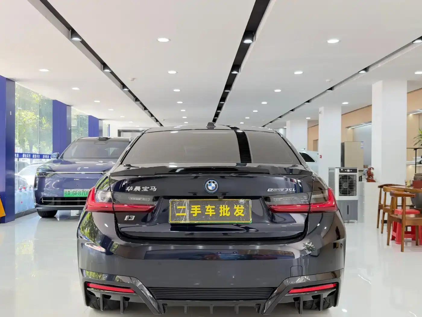 BMW i3 2024 eDrive 35L — миниатюра 8