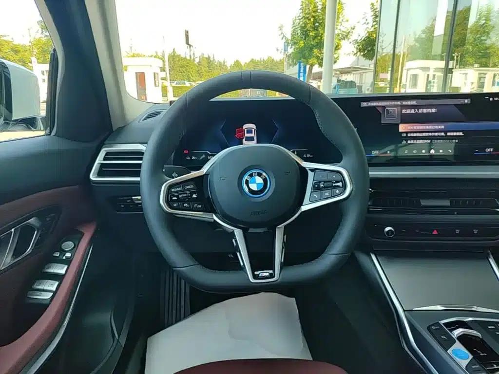 BMW i3 2026 eDrive 35L — миниатюра 11
