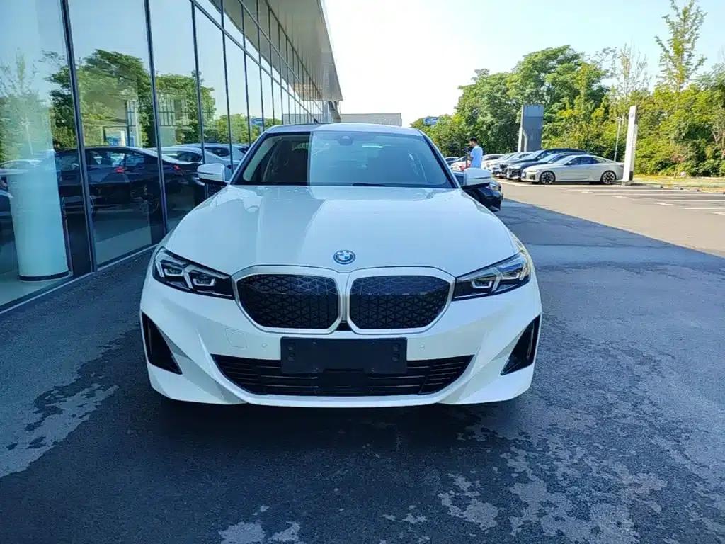 BMW i3 2026 eDrive 35L — миниатюра 3