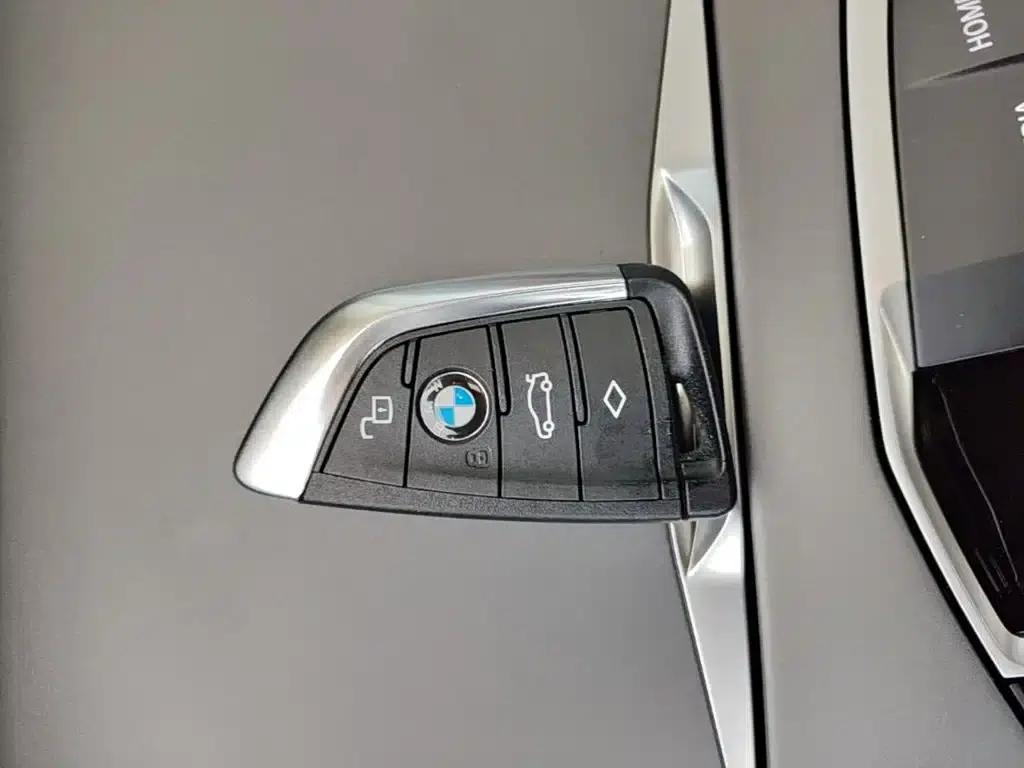 BMW i3 2026 eDrive 35L — миниатюра 9