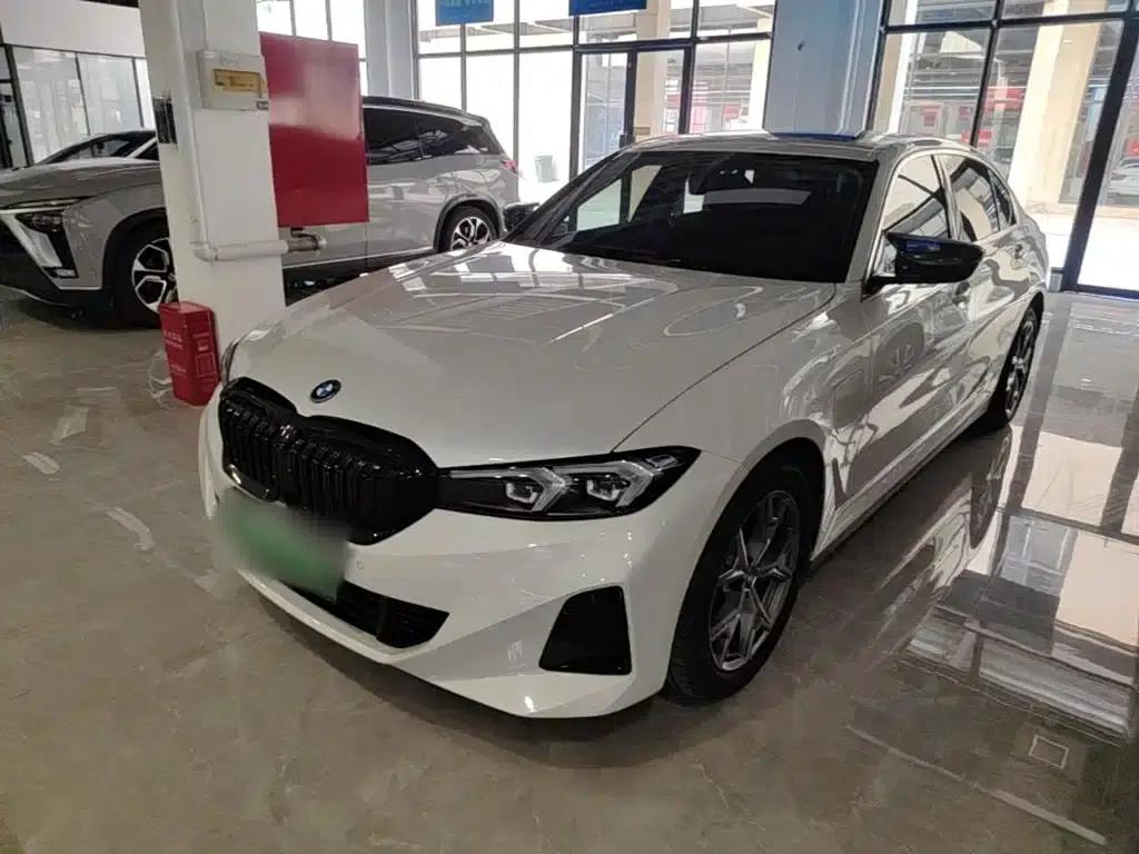 BMW i3 2024 eDrive 35L — миниатюра 1