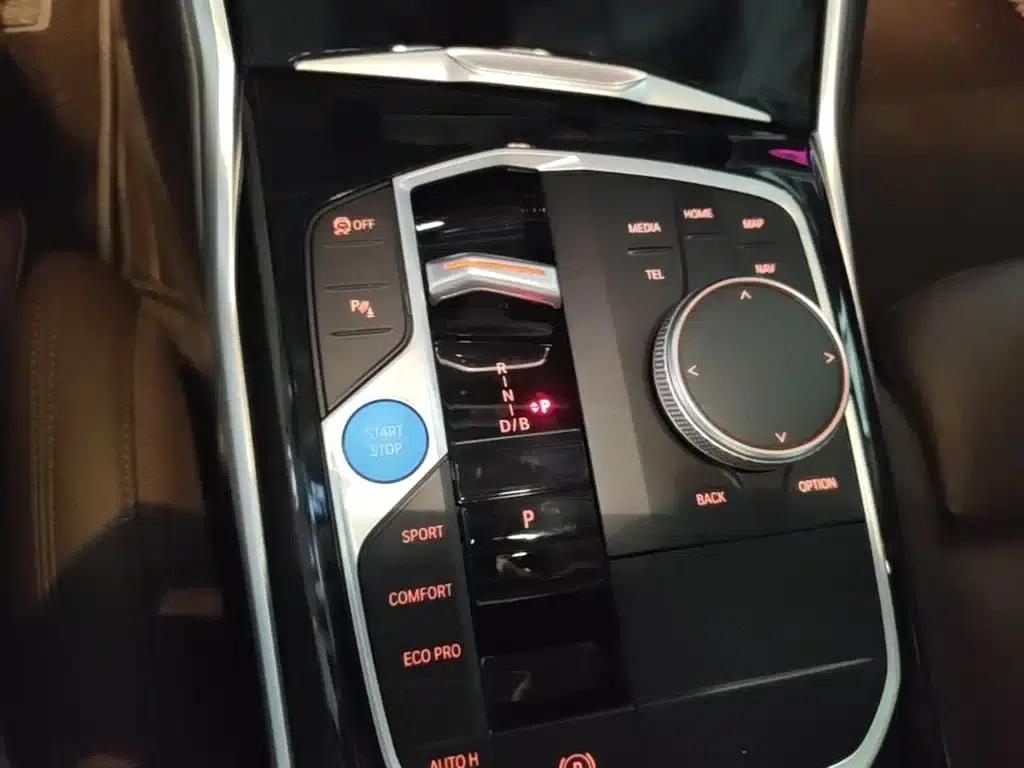 BMW i3 2024 eDrive 35L — миниатюра 14