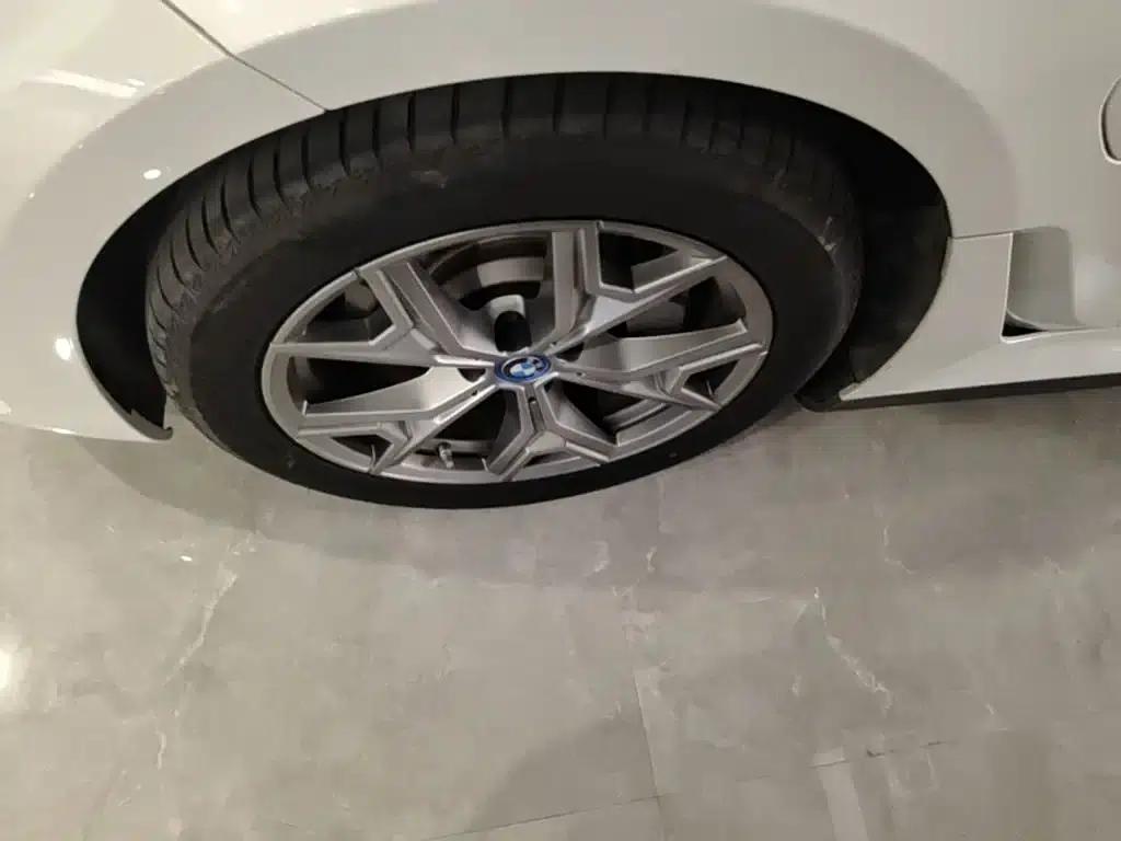 BMW i3 2024 eDrive 35L — миниатюра 23