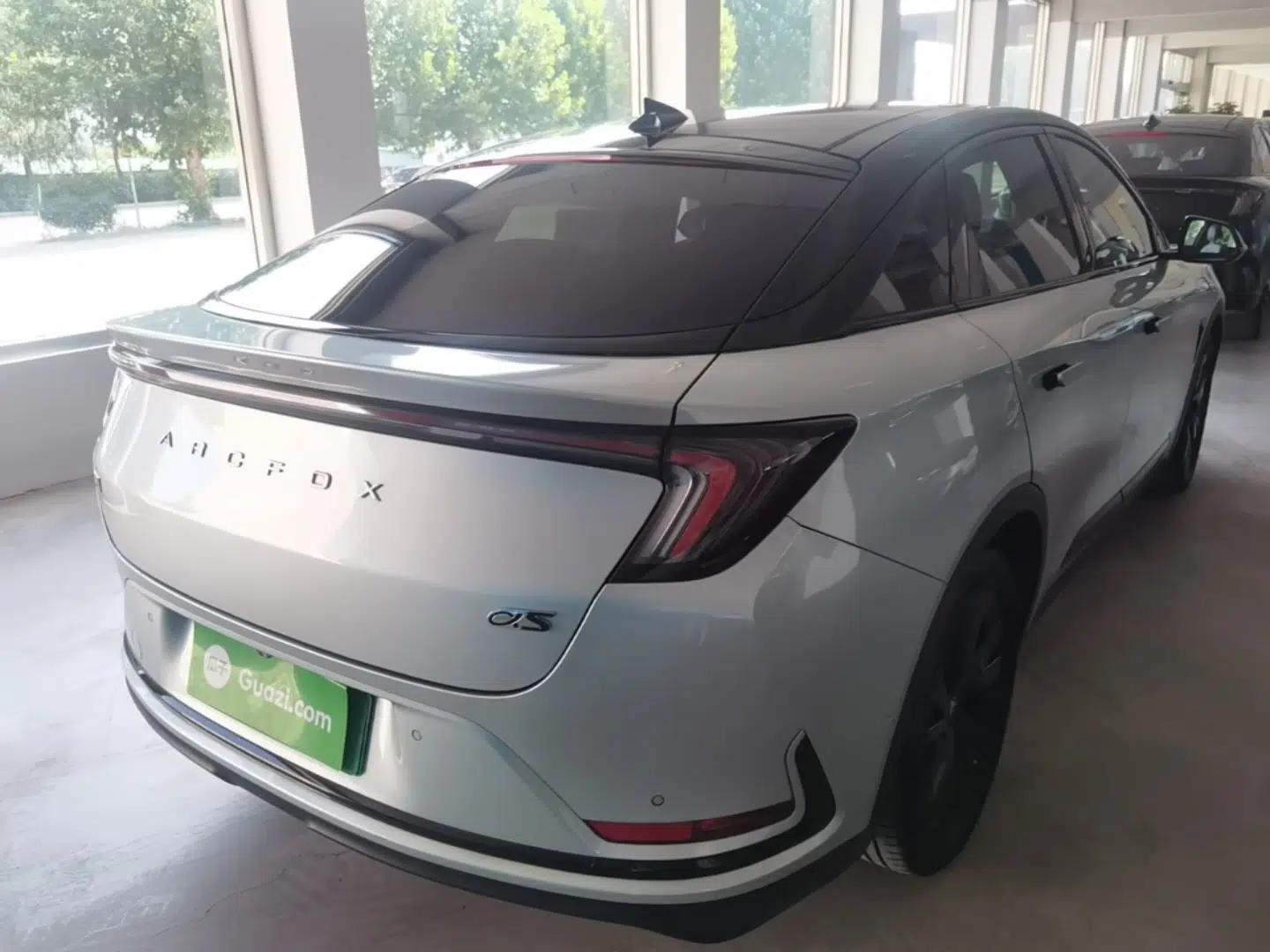 ARCFOX Alpha S 2023 735E+ Forest Edition 160kW — миниатюра 6