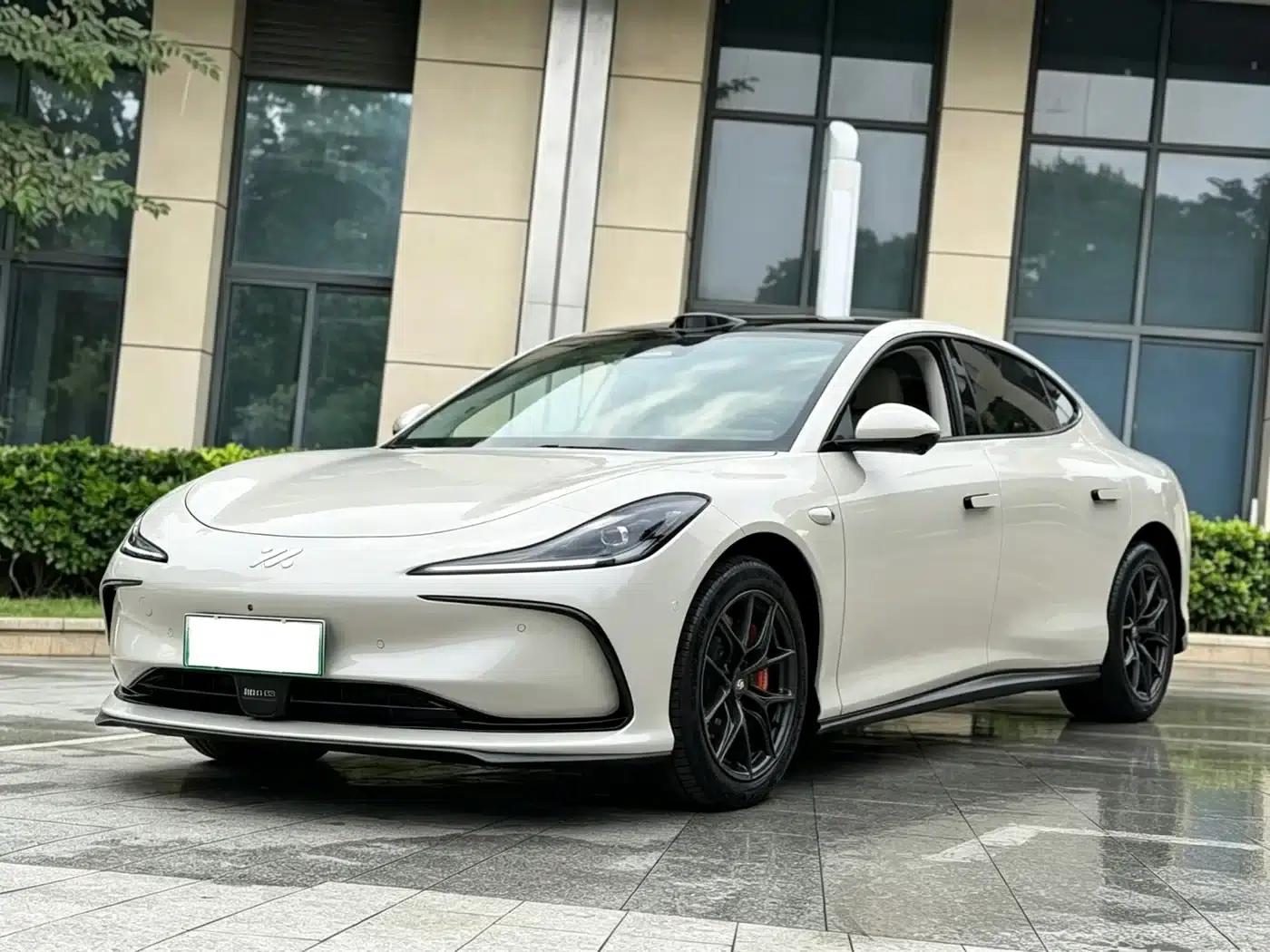 Zhiji L6 2024 Max Super Performance Edition — миниатюра 1