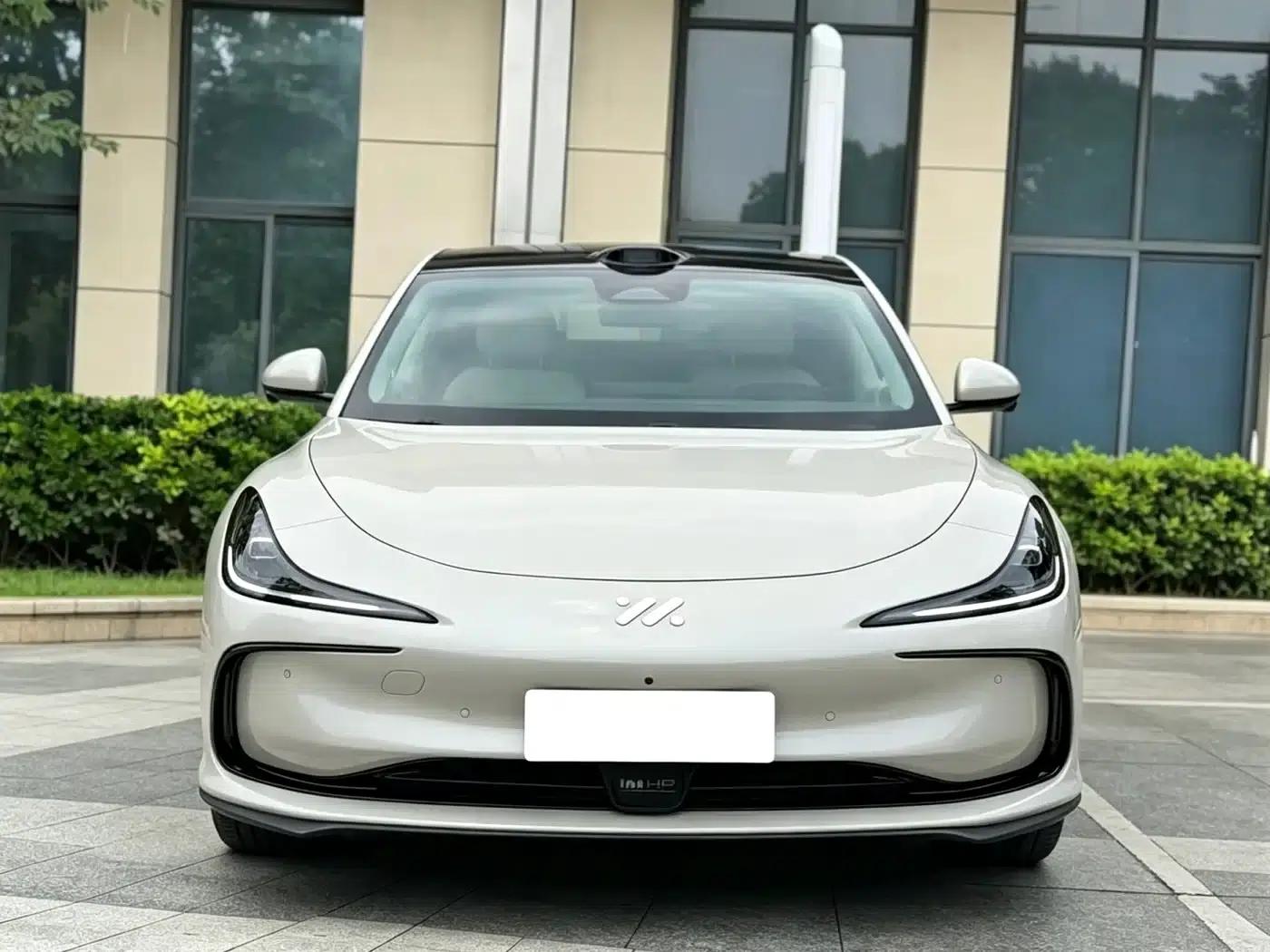 Zhiji L6 2024 Max Super Performance Edition — миниатюра 2