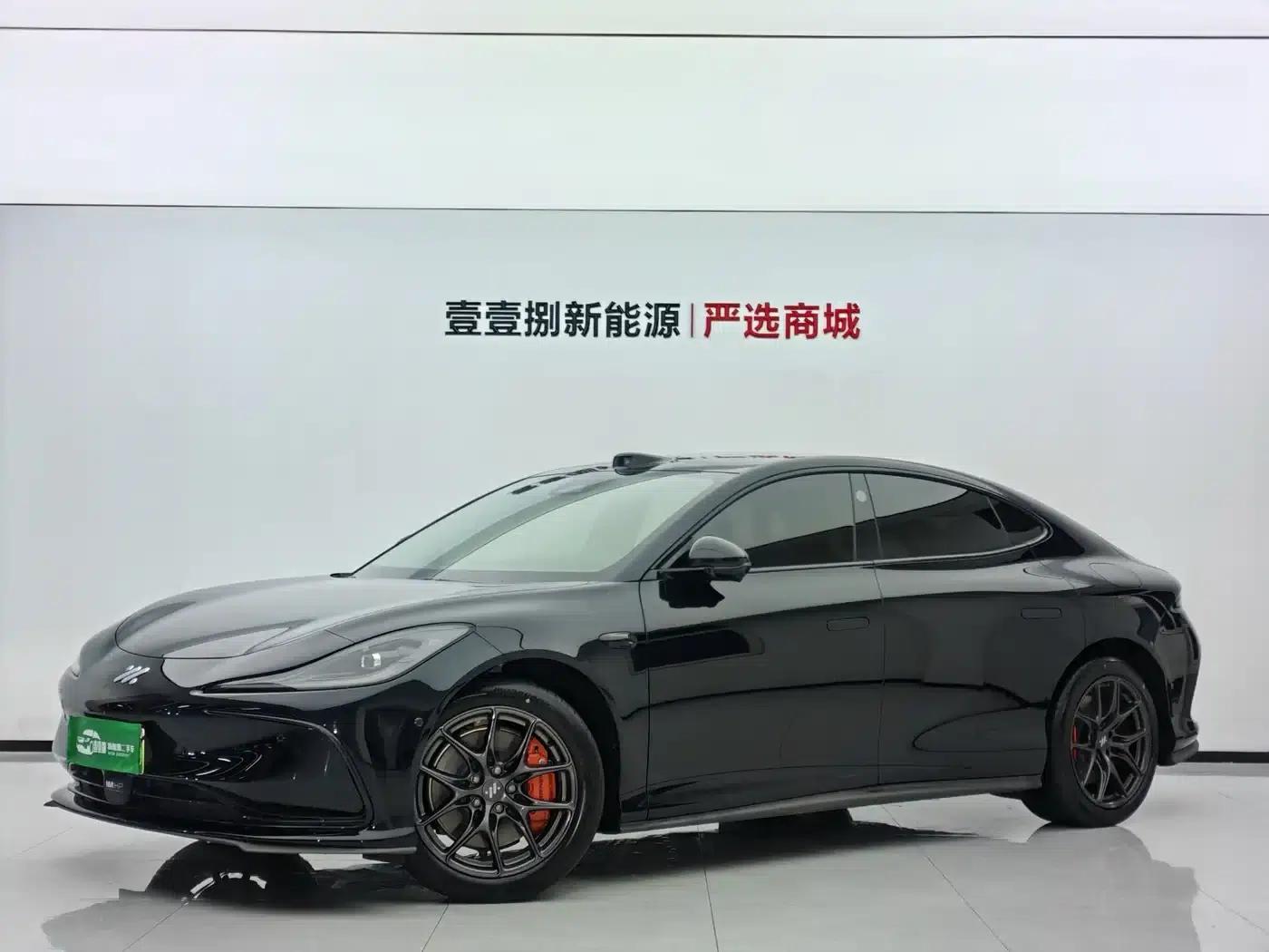 Zhiji L6 2024 Max Long Range Edition — миниатюра 1