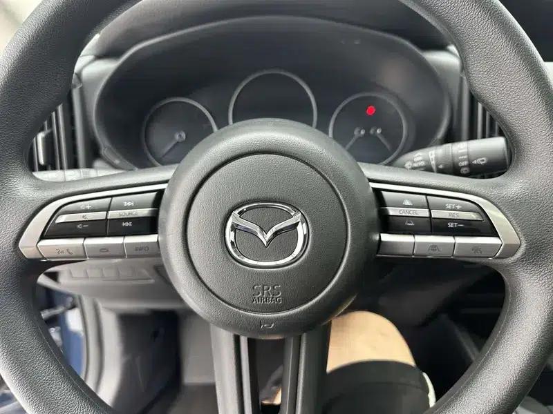Mazda CX-50 2023 2.0L Automatic Leading Edition — миниатюра 11
