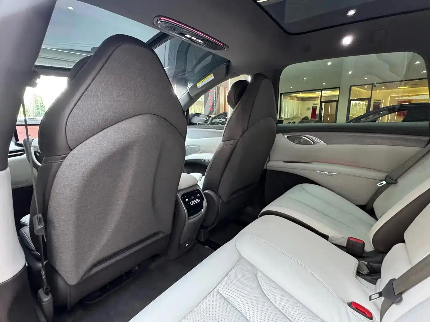 2023 Smart LS7 100kWh Lux Rear-Wheel Drive Edition — миниатюра 12