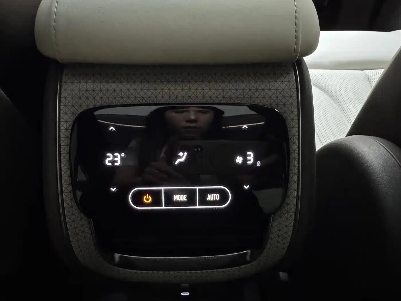2023 Smart LS7 100kWh Lux Rear-Wheel Drive Edition — миниатюра 17