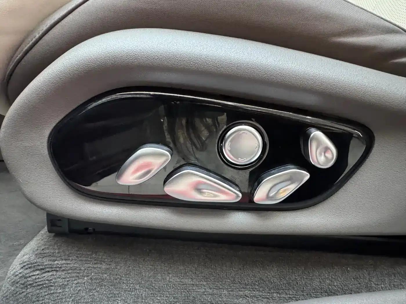 2023 Smart LS7 100kWh Lux Rear-Wheel Drive Edition — миниатюра 18
