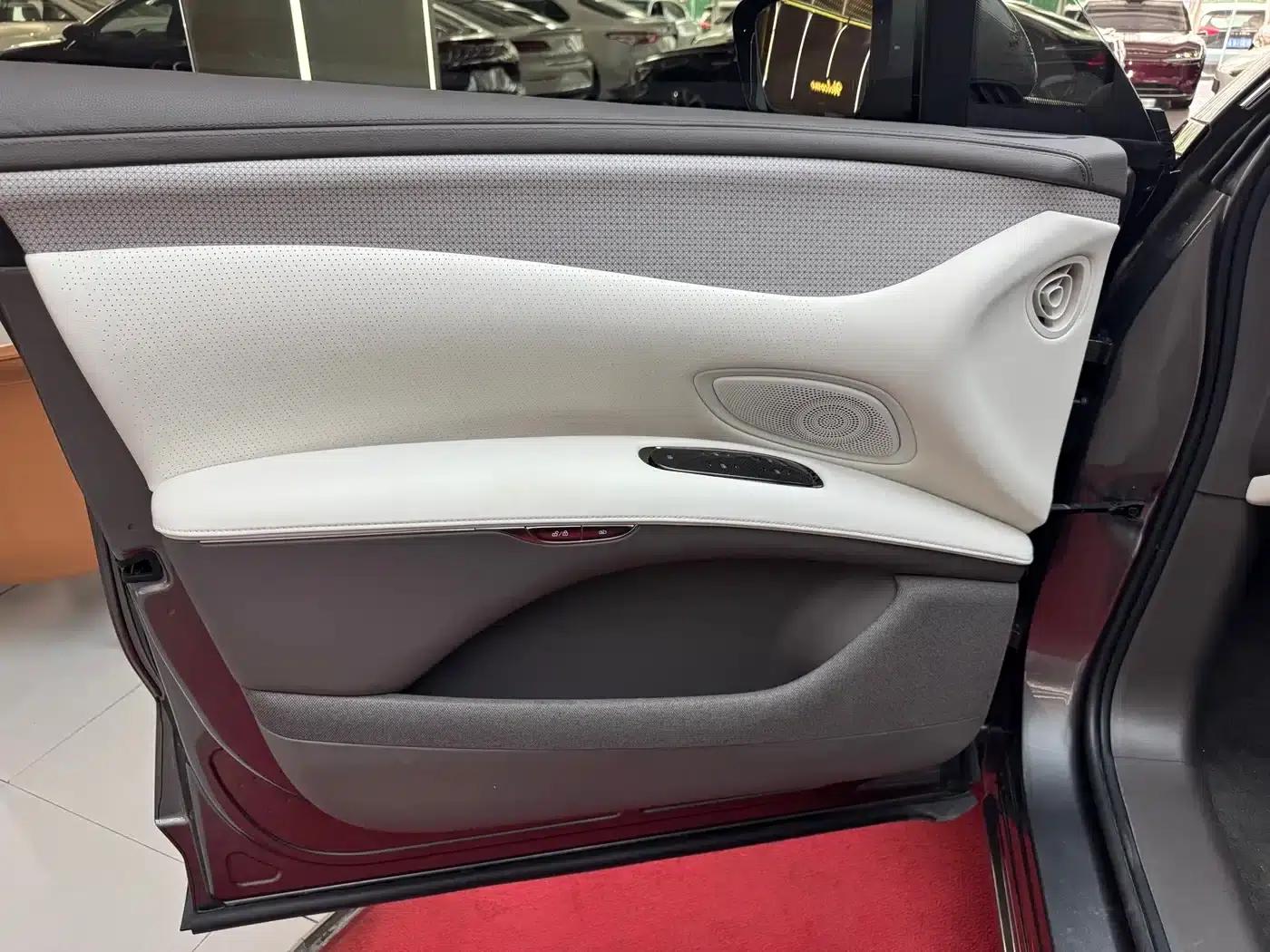 2023 Smart LS7 100kWh Lux Rear-Wheel Drive Edition — миниатюра 9