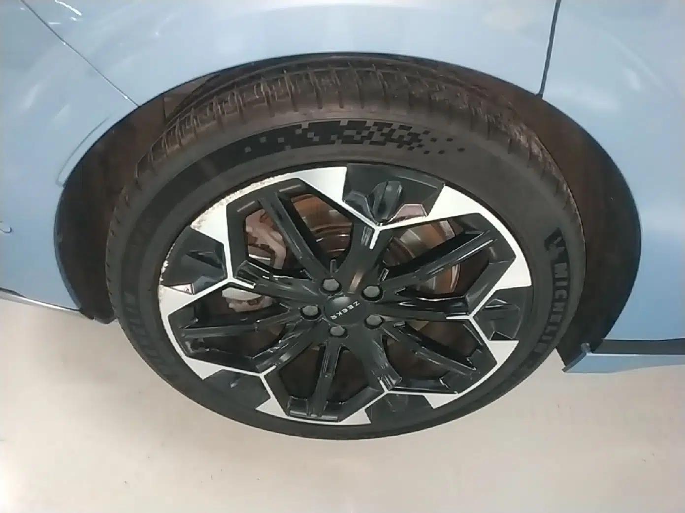Zeekr 007GT 2025 Rear-Drive Intelligent Driving Version 75 kWh — миниатюра 11