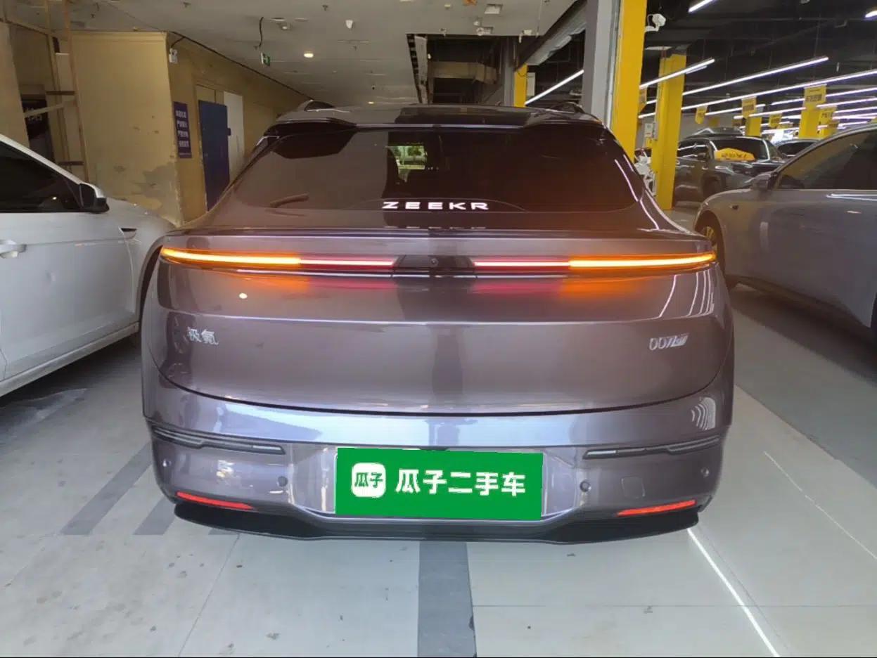 Zeekr 007GT 2025 Rear-Drive Intelligent Driving Version 75 kWh — миниатюра 5