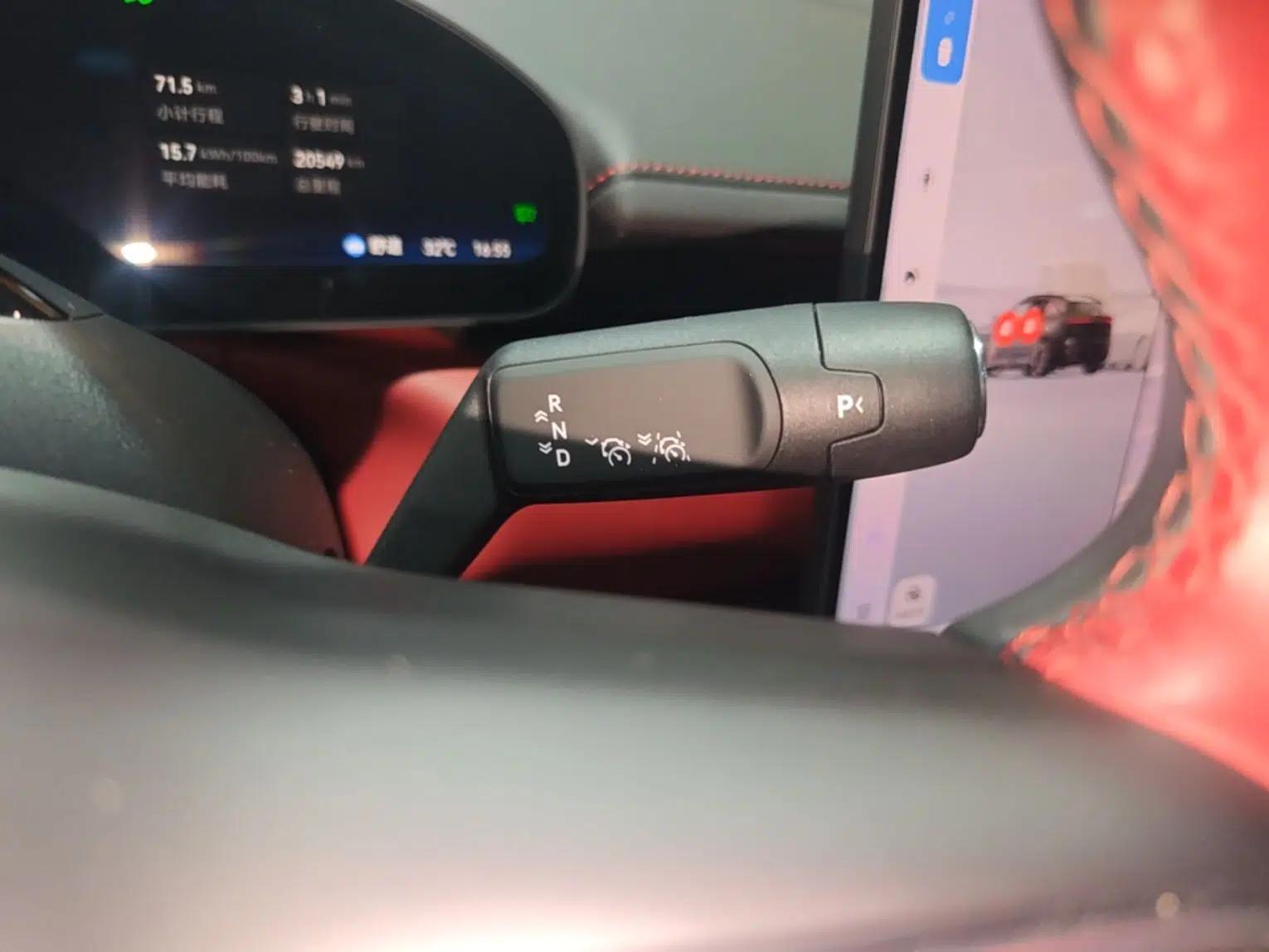 Zeekr 007GT 2025 Rear-Drive Intelligent Driving Version 75 kWh — миниатюра 16