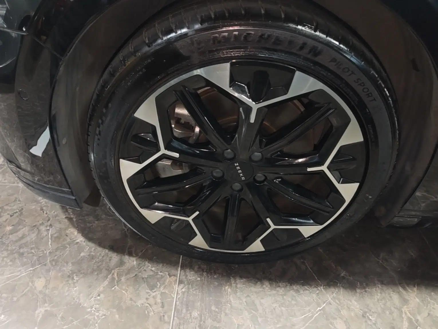 Zeekr 007GT 2025 Rear-Drive Intelligent Driving Version 75 kWh — миниатюра 10