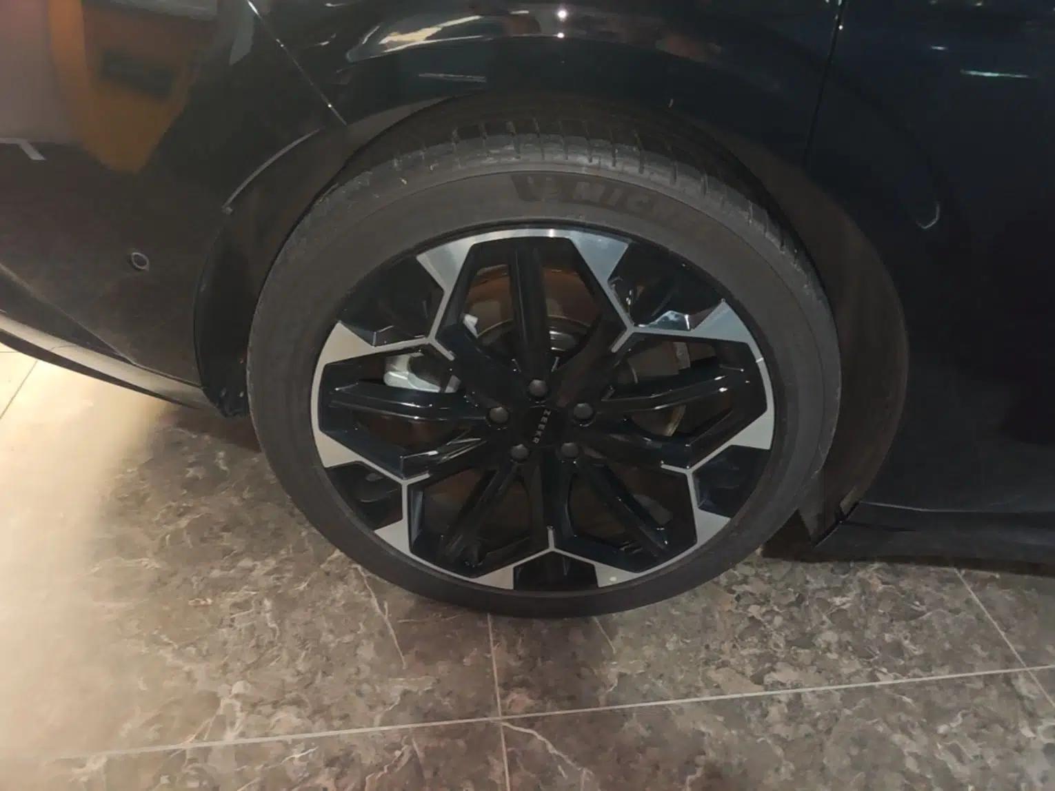 Zeekr 007GT 2025 Rear-Drive Intelligent Driving Version 75 kWh — миниатюра 11