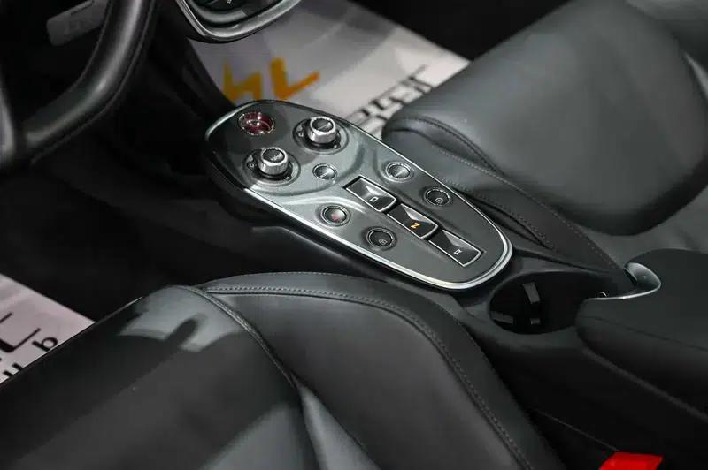 McLaren GT 2019 4.0T Standard Edition — миниатюра 14