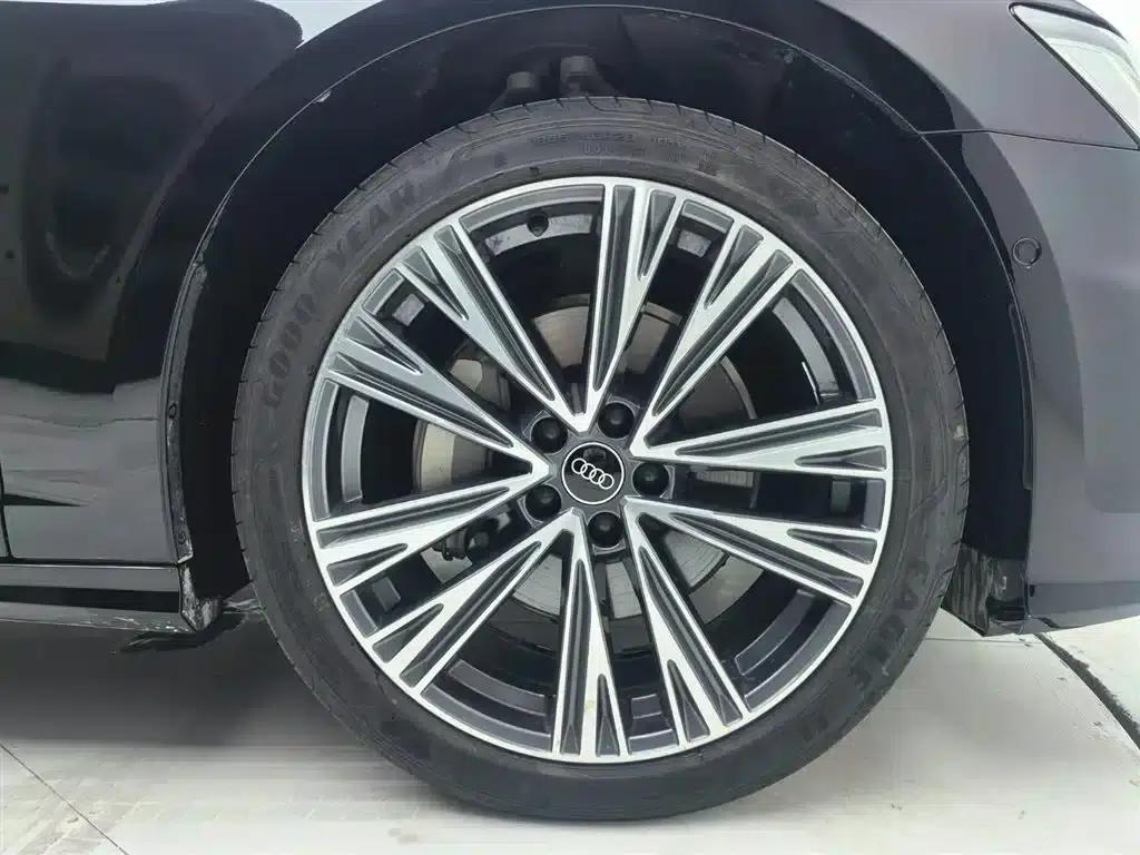 Audi A6L 2025 Facelift 45 TFSI quattro Premium Dynamic Edition — миниатюра 21