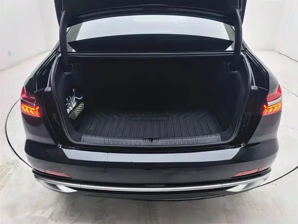 Audi A6L 2025 Facelift 45 TFSI quattro Premium Dynamic Edition — миниатюра 26