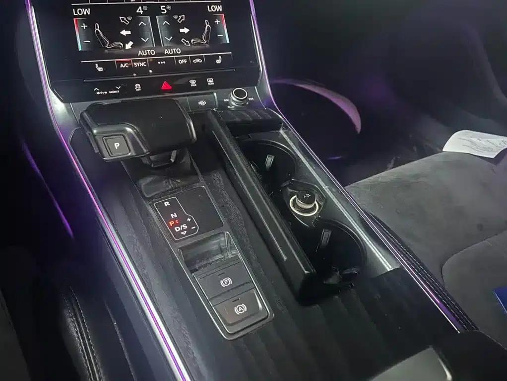 Audi A6L 2023 Facelift 45 TFSI quattro Premium Dynamic Edition — миниатюра 11