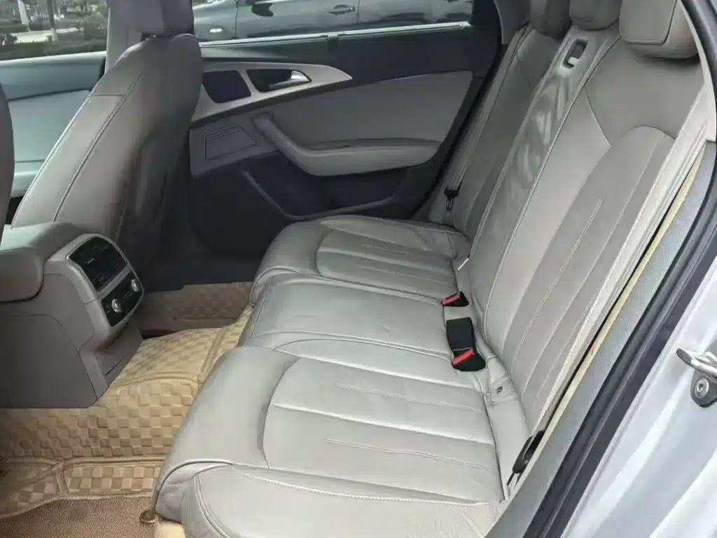 Audi A6L 2012 TFSI Standard Edition — миниатюра 5