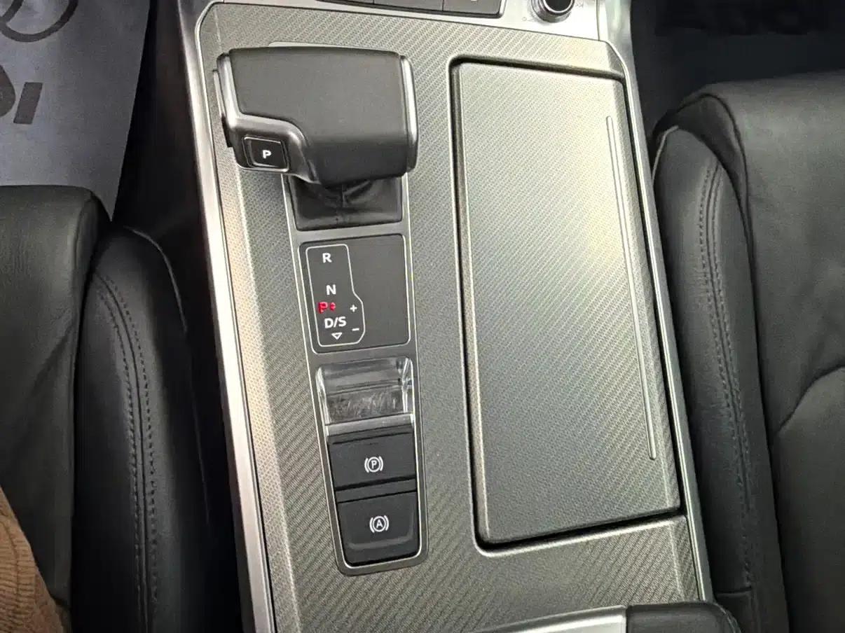 Audi A6L 2019 40 TFSI Luxury Elegance — миниатюра 13