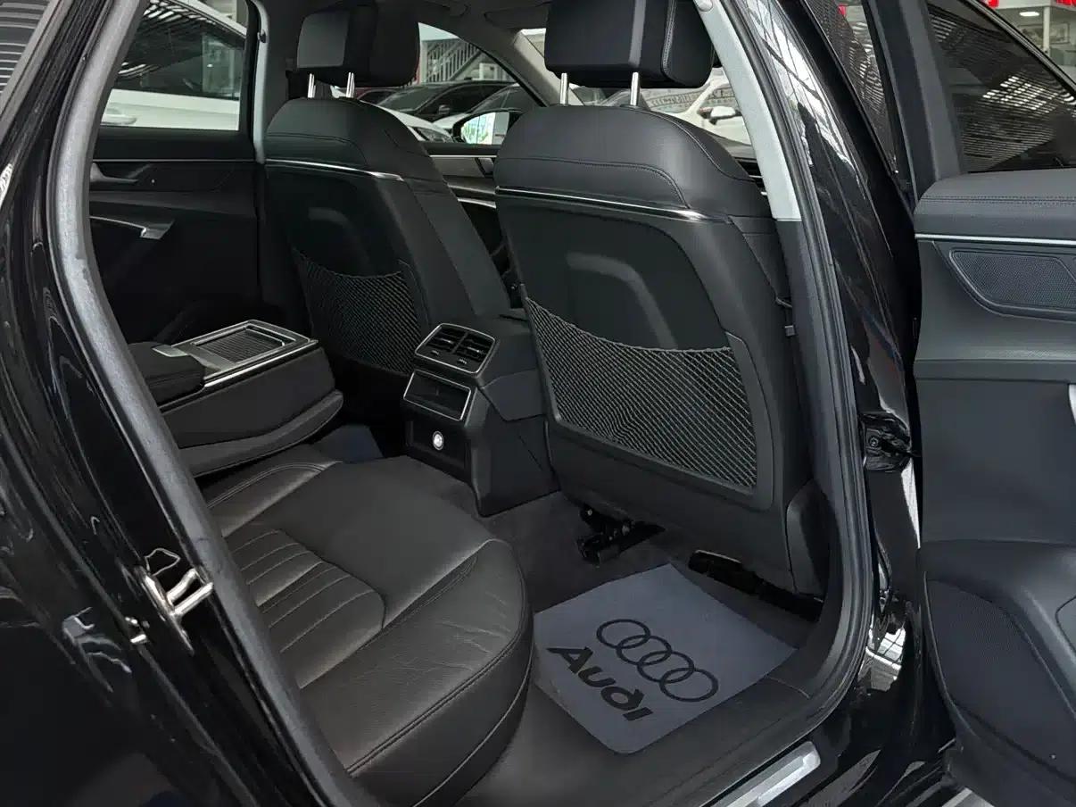 Audi A6L 2019 40 TFSI Luxury Elegance — миниатюра 23