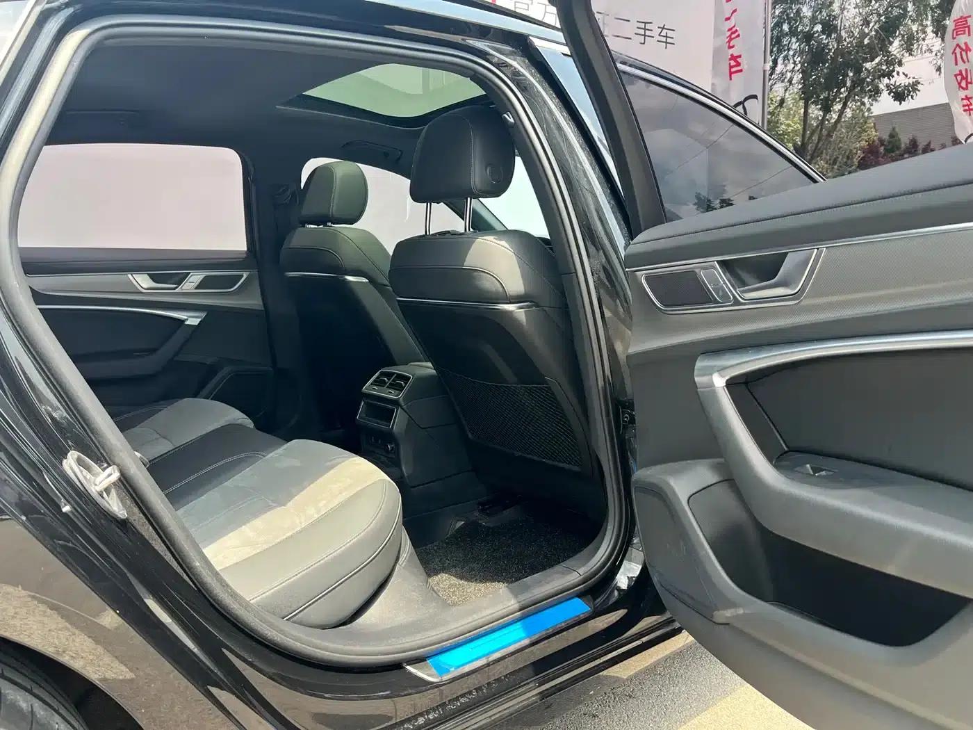 Audi A6L 2024 40 TFSI Luxury Dynamic — миниатюра 11