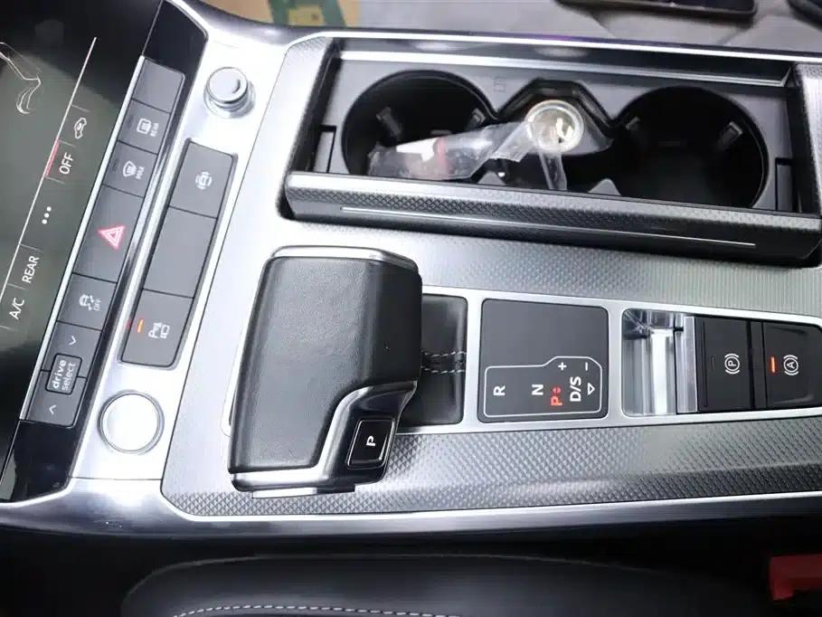 Audi A6L 2020 45 TFSI Premium Dynamic Edition — миниатюра 12