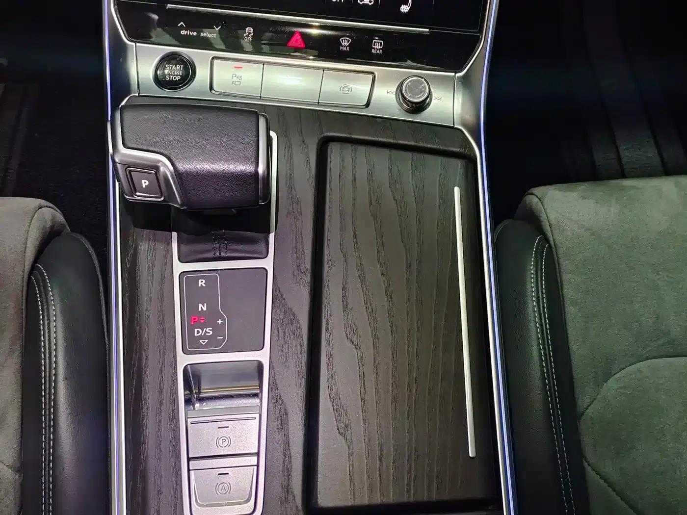 Audi A6L 2024 45 TFSI quattro Premium Dynamic Edition — миниатюра 9