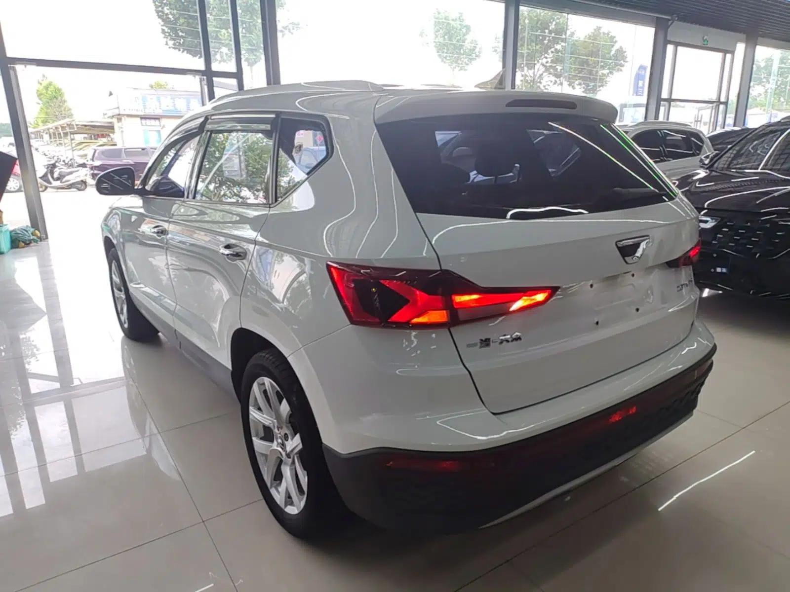 Jetta VS5 2023 280TSI Manual Enjoyment Version — миниатюра 4