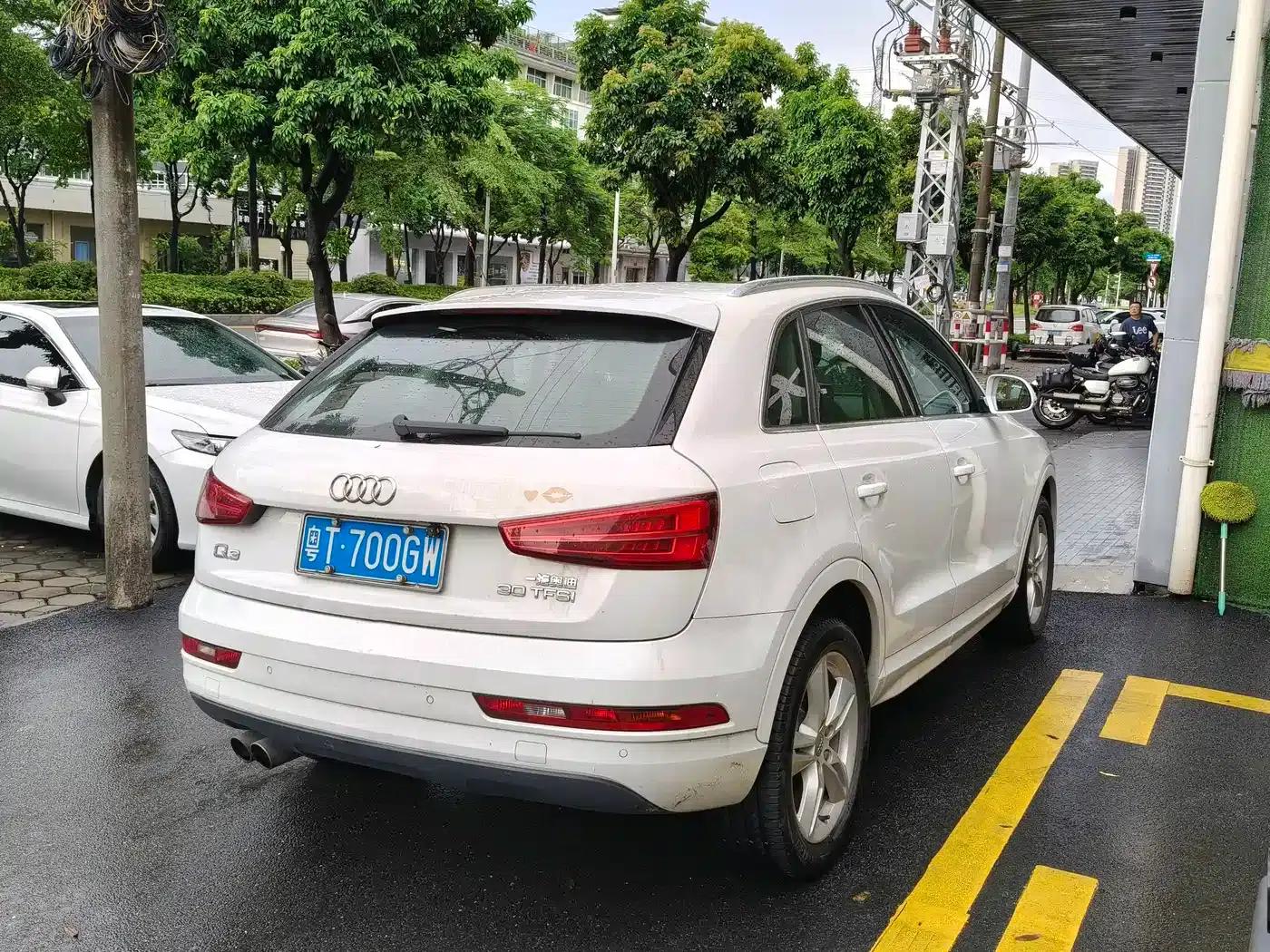 Audi Q3 2018 30th Anniversary Edition 30 TFSI Fashion Model — миниатюра 7