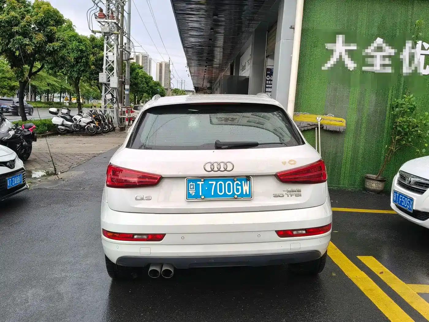 Audi Q3 2018 30th Anniversary Edition 30 TFSI Fashion Model — миниатюра 8