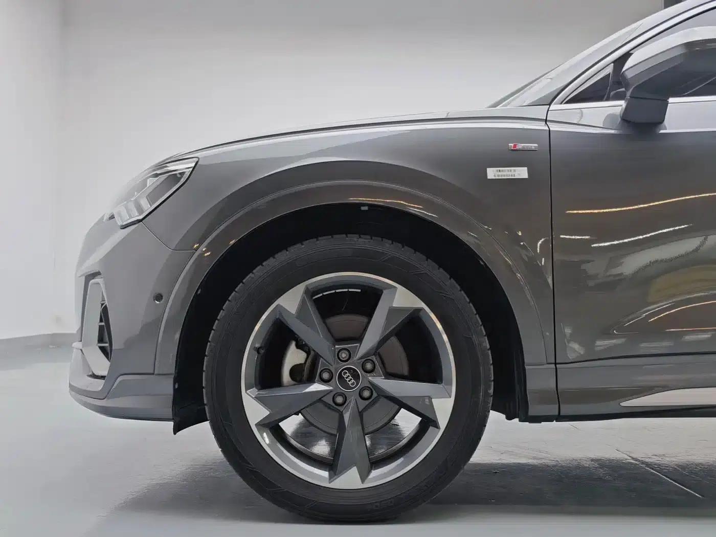 Audi Q3 2023 35 TFSI Fashion Dynamic (1.4T) — миниатюра 7