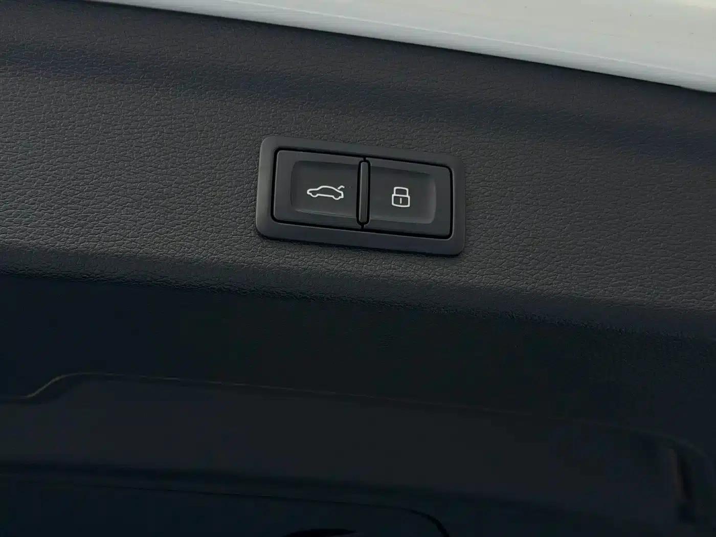 Audi Q3 2023 35 TFSI Fashion Dynamic (1.4T) — миниатюра 17