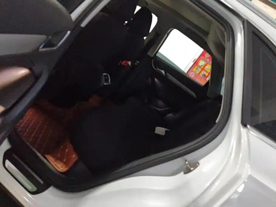 Audi Q3 2015 30 TFSI Progressive — миниатюра 11
