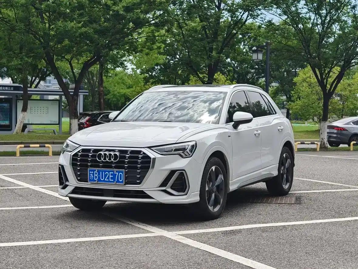 Audi Q3 2019 40 TFSI Fashion Dynamic Edition — миниатюра 1