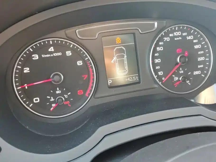 Audi Q3 2016 35 TFSI Fashion Edition — миниатюра 14