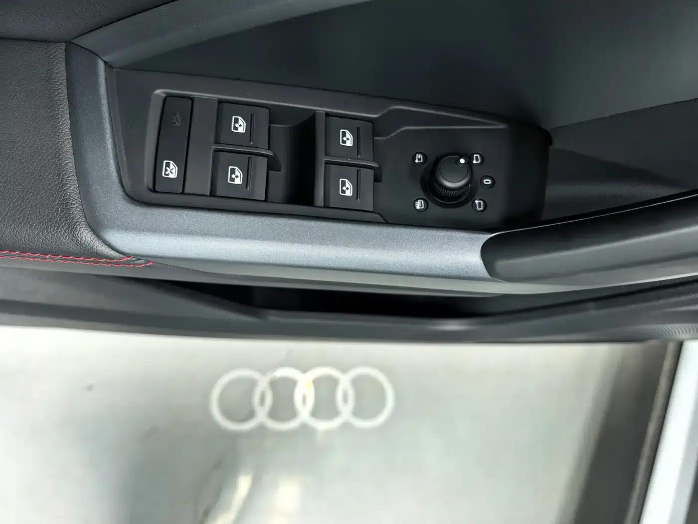 Audi Q3 2022 35 TFSI Fashion Dynamic Edition — миниатюра 12