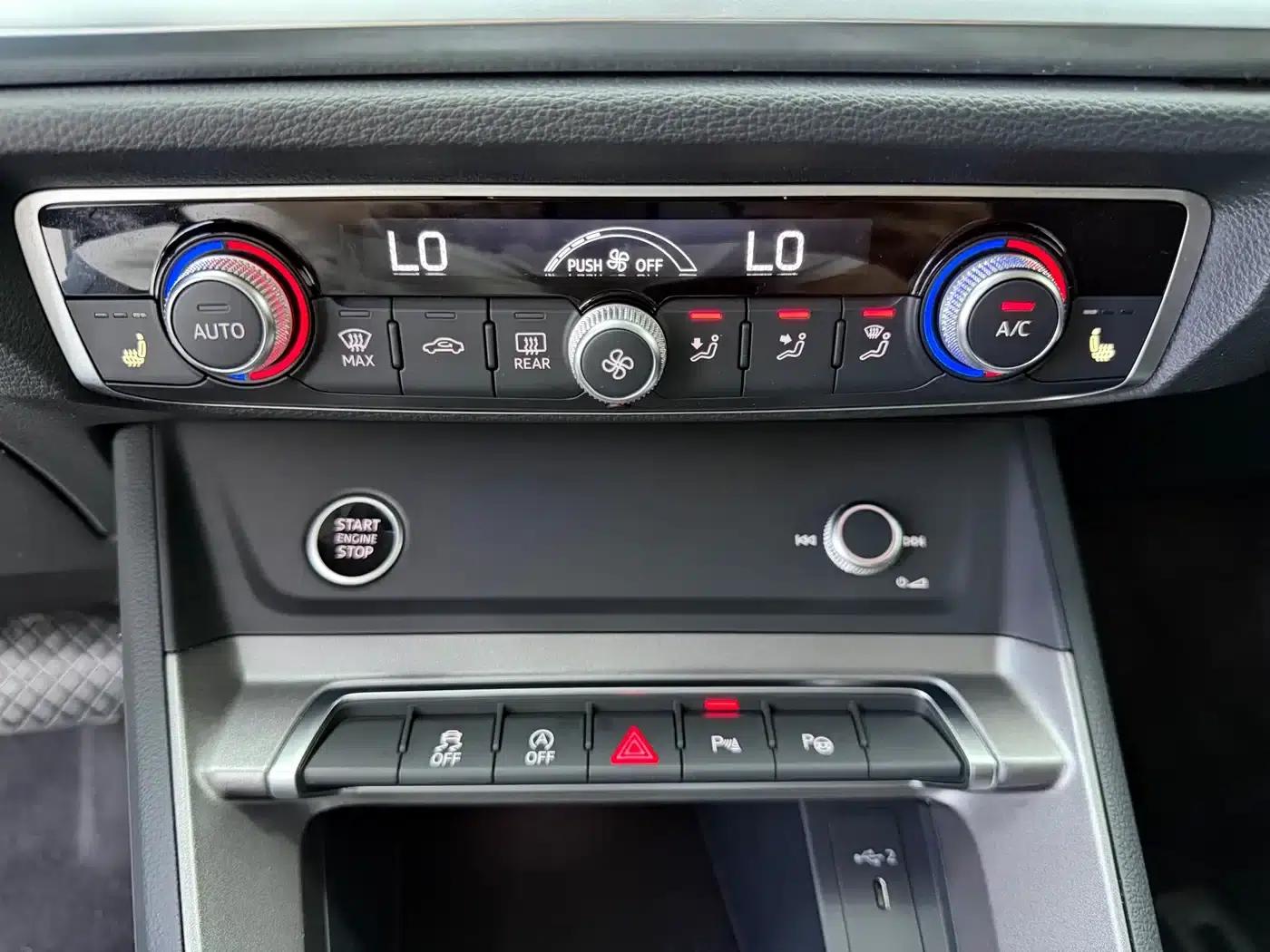 Audi Q3 2022 35 TFSI Fashion Dynamic Edition — миниатюра 12
