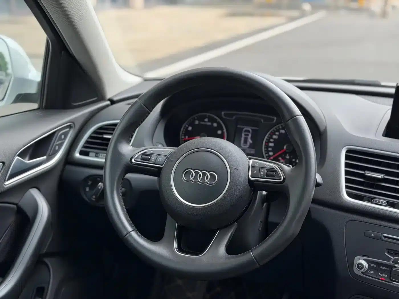 Audi Q3 2017 35 TFSI quattro AWD Fashion Edition — миниатюра 19