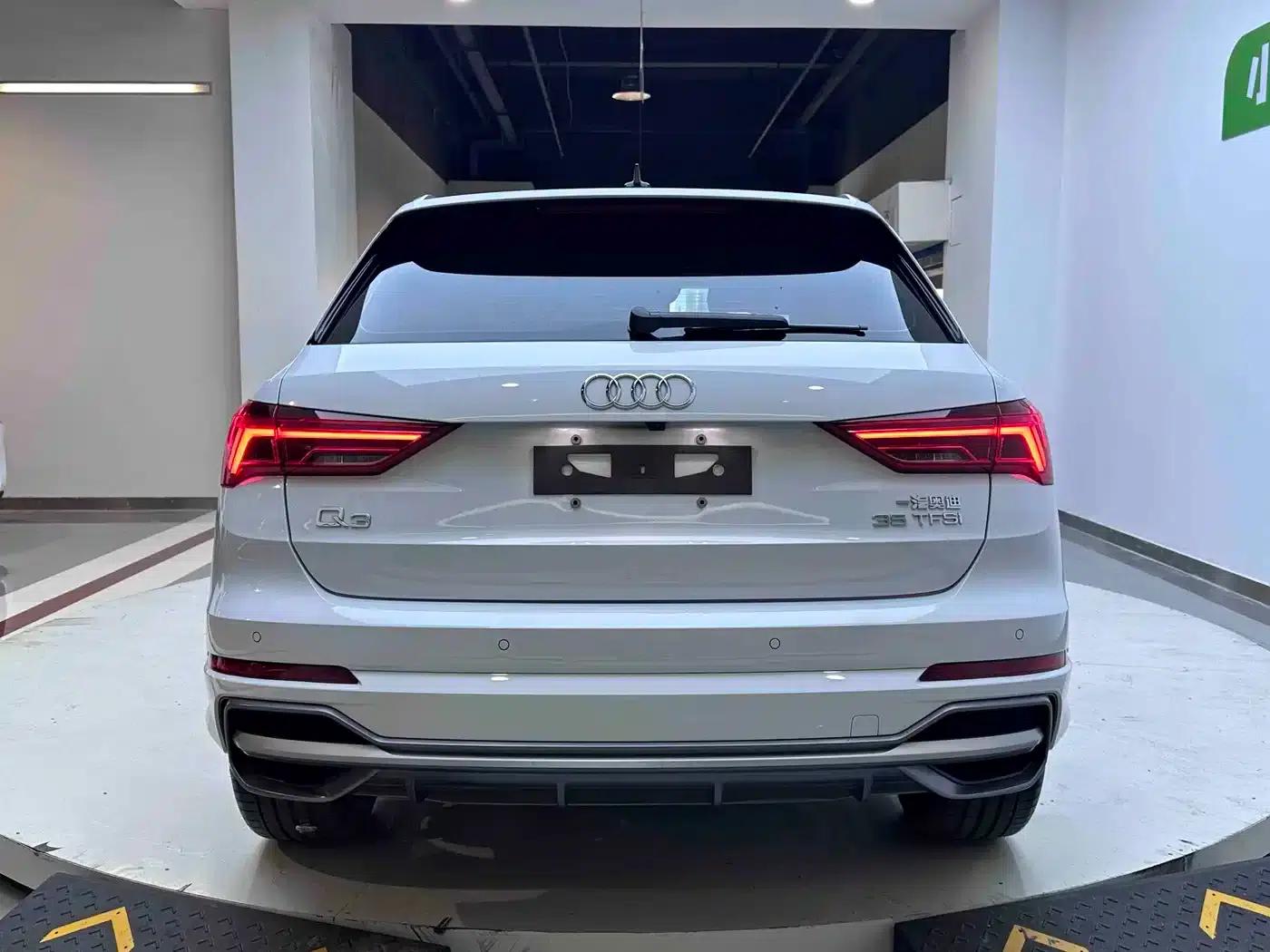 Audi Q3 2022 35 TFSI Fashion Dynamic Edition — миниатюра 4