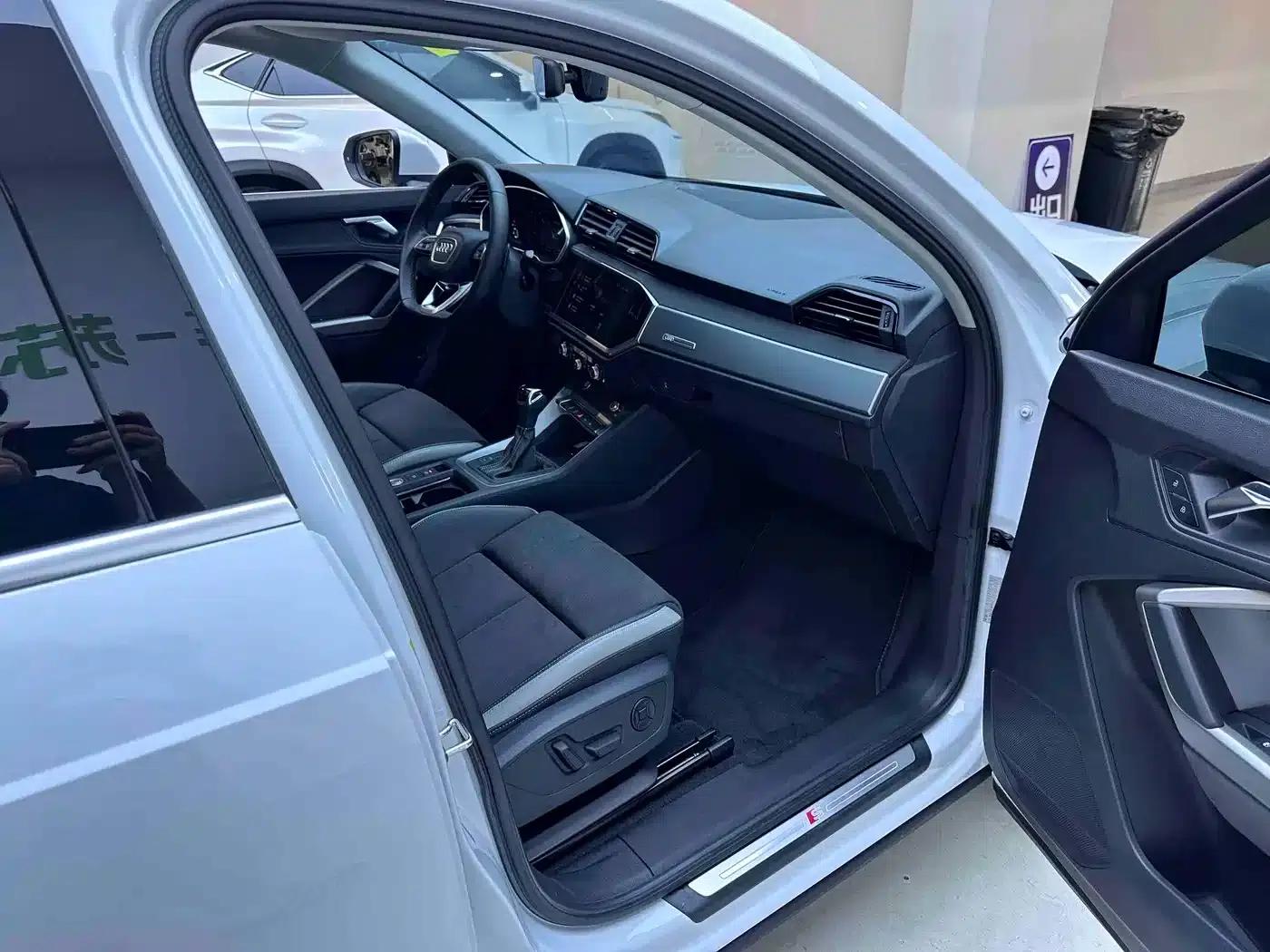 Audi Q3 2022 35 TFSI Fashion Dynamic Edition — миниатюра 10
