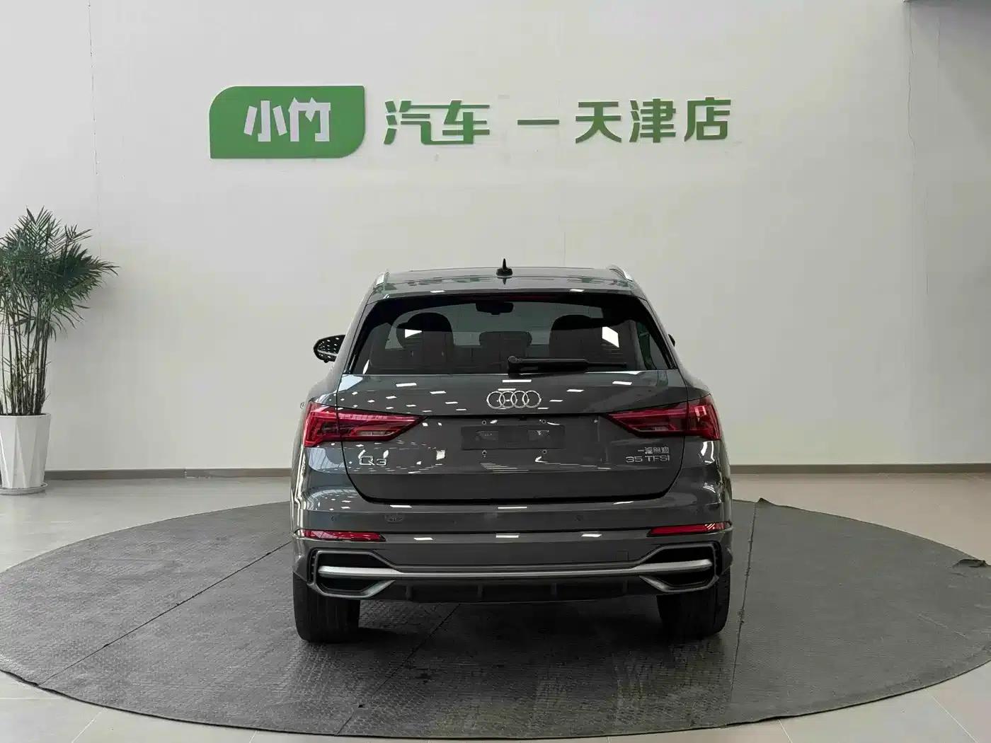 Audi Q3 2023 35 TFSI Fashion Dynamic (1.4T) — миниатюра 2
